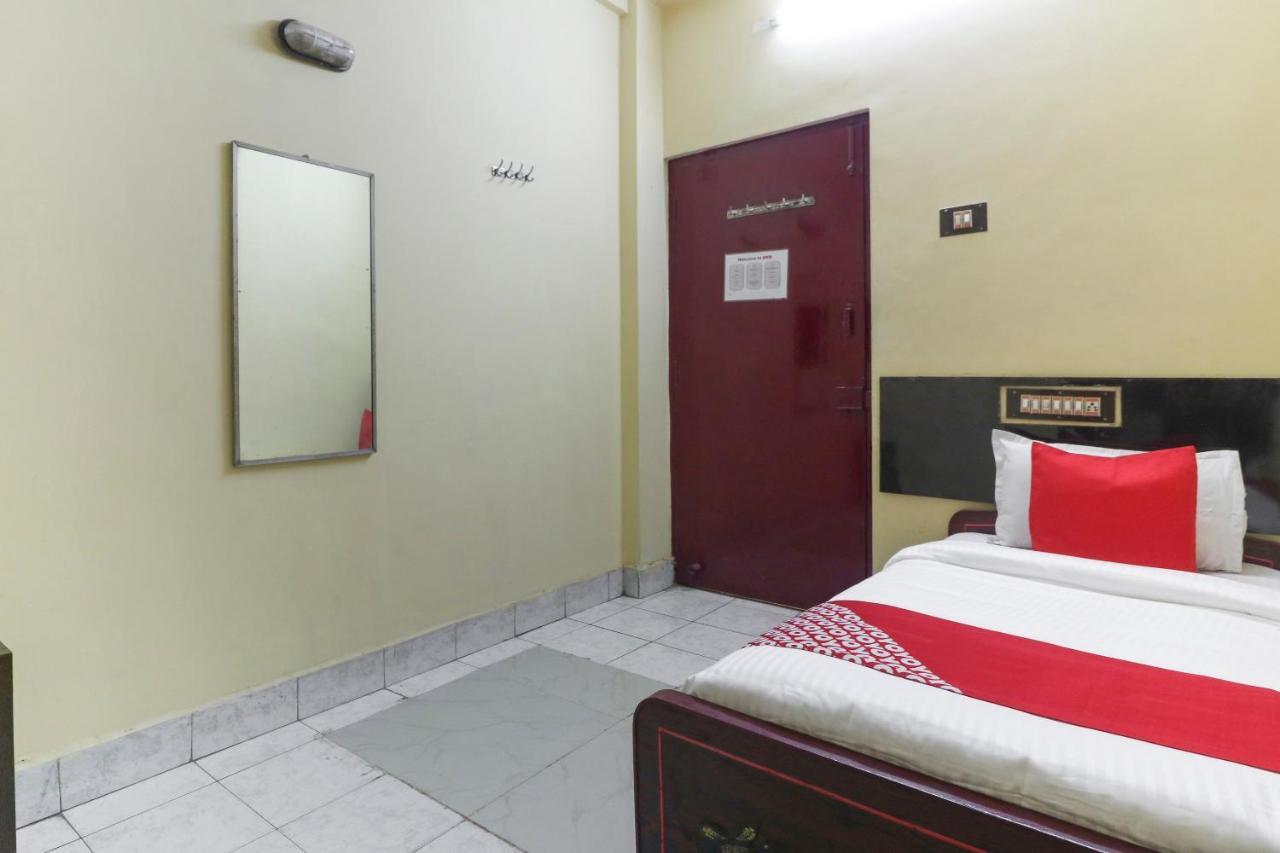 Oyo 45895 Hotel Blue Nile Ченнаи Экстерьер фото