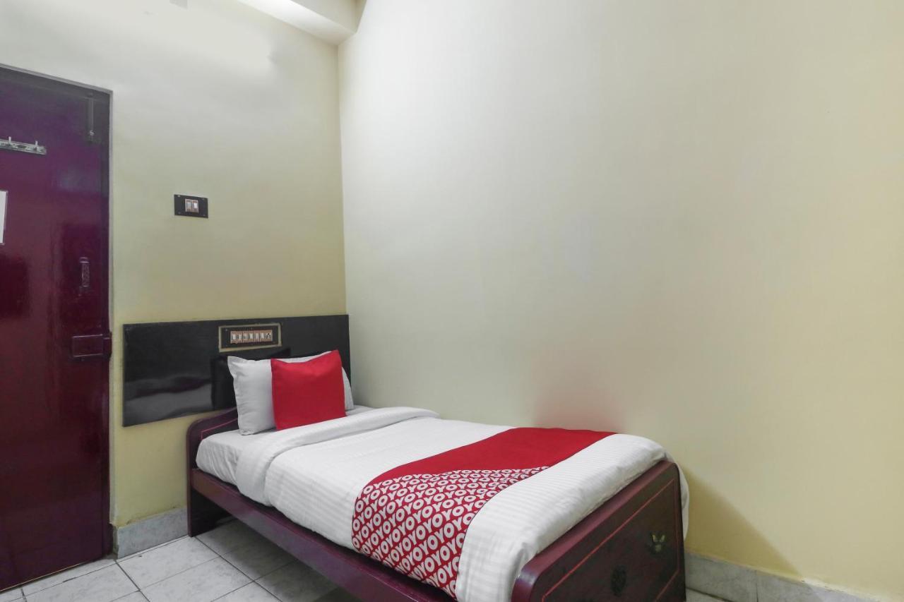 Oyo 45895 Hotel Blue Nile Ченнаи Экстерьер фото