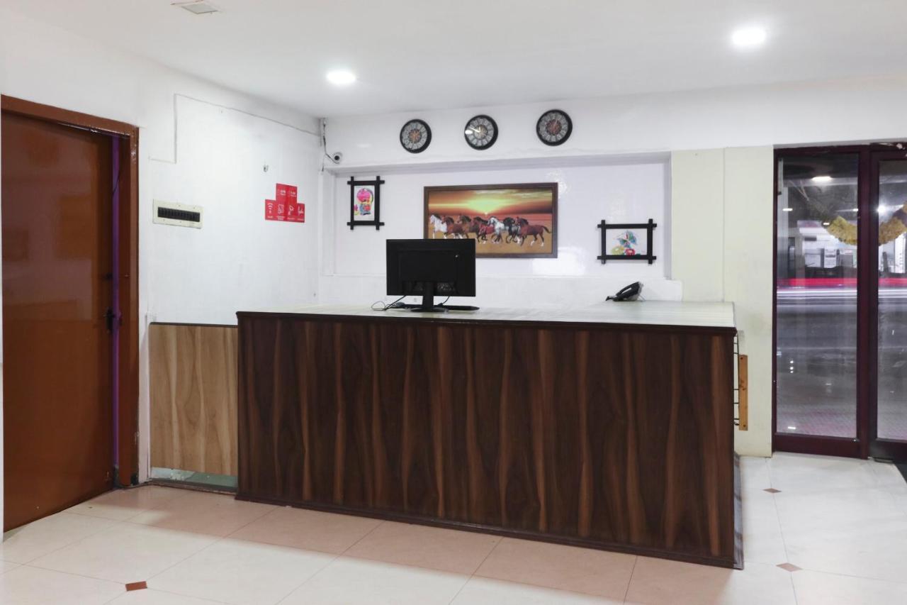 Oyo 45895 Hotel Blue Nile Ченнаи Экстерьер фото